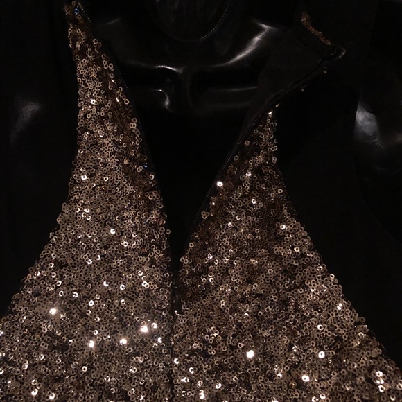 Top - Picture 3 of 3